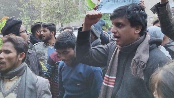 ചര്ച്ചാ വിഷയമാകുന്നില്ല ചര്ച്ചാ വിഷയമാകുന്നില്ല