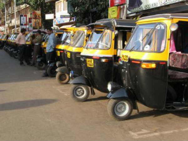 മണിക്കൂറുകൾ ഓട്ടോറിക്ഷയിൽ 