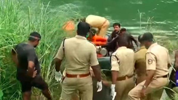 കാരണക്കാരൻ,ഒരധ്യാപകനായിരുന്നു
