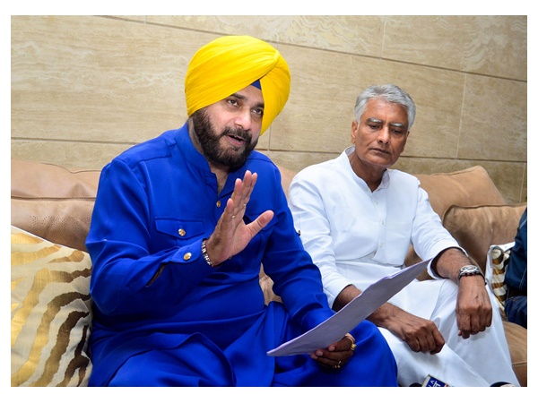  ജനങ്ങളുമായി ഇടപെടുന്നു