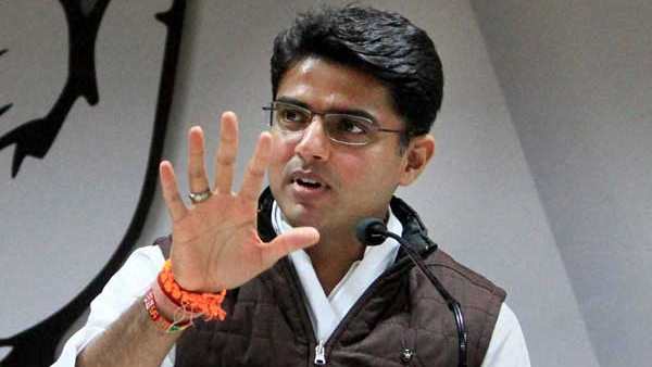 പൈലറ്റിനെ ചാക്കിലാക്കാൻ