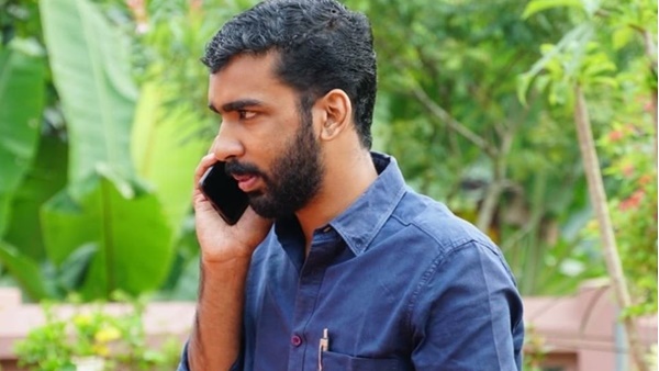 സമ്മതിച്ച് തരില്ല സഖാക്കളെ സമ്മതിച്ച് തരില്ല സഖാക്കളെ