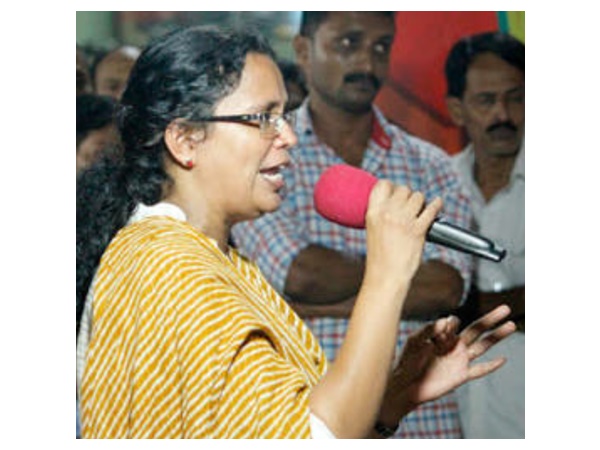 മത്സരരംഗത്തേക്ക്