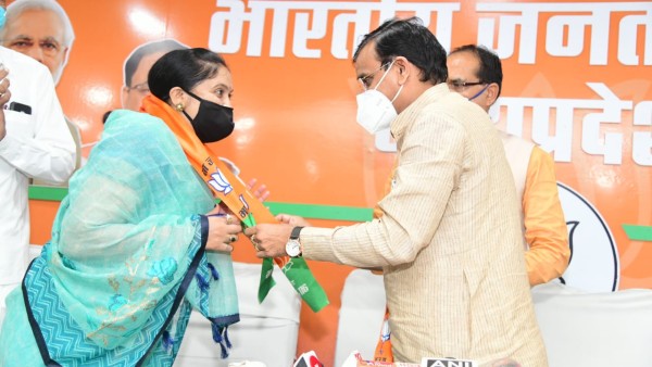 ഇതുവരെ രാജിവച്ചത് 25 പേര്‍