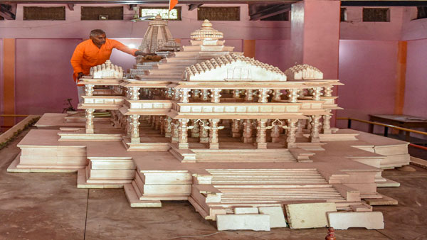ആഗസ്റ്റിന് 5ന് വന്‍ പരിപാടി