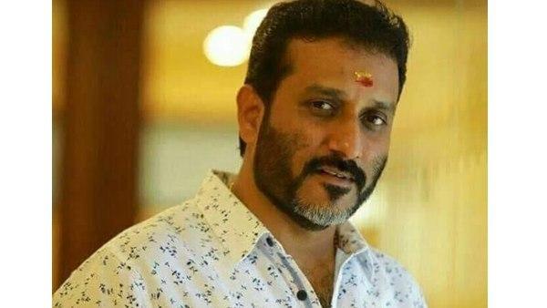 അനില്‍ നമ്പ്യാര്‍