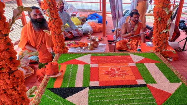 ഐസൊലേഷനില്‍ പ്രവേശിപ്പിച്ചു