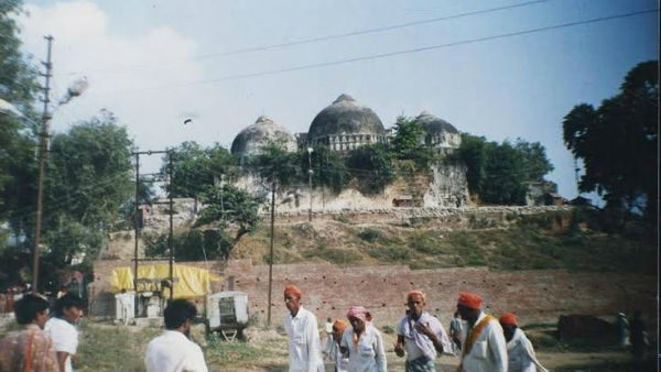 പള്ളി സംരക്ഷിക്കുവാൻ പള്ളി സംരക്ഷിക്കുവാൻ