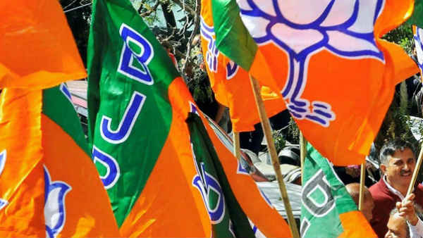 അവിശ്വാസത്തിന് കാരണം