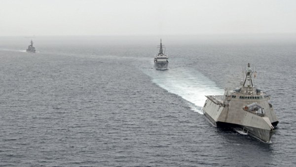 ദക്ഷിണ ചൈനാ കടലില് ദക്ഷിണ ചൈനാ കടലില്