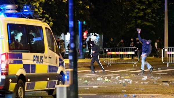 ആരാണ് റസ്മുക് പലുഡാന്‍