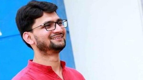 സംഘപരിവാർ ട്രാപ്പിൽ വീണു സംഘപരിവാർ ട്രാപ്പിൽ വീണു