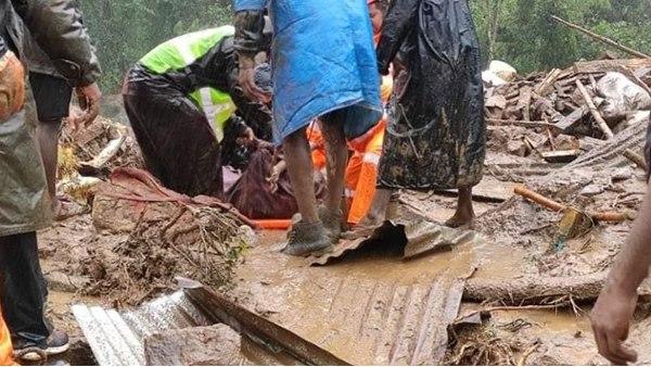 ഇപ്പോഴും കാത്തു നിൽക്കുകയാണ്