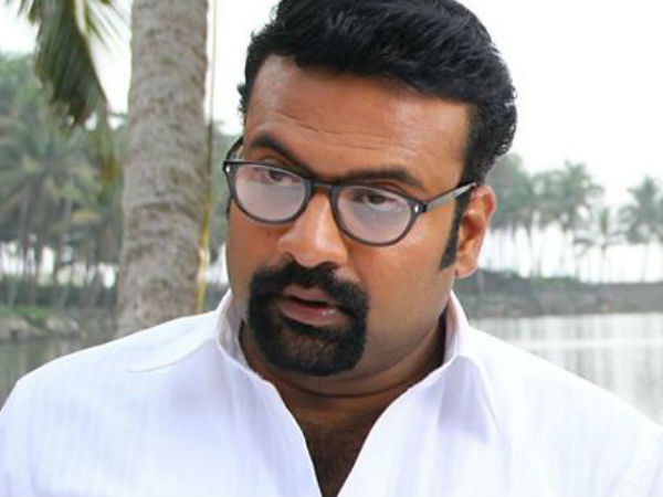 അധിക്ഷേപിക്കുന്ന പരാമര്‍ശം