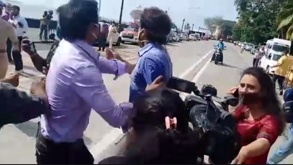 സുരക്ഷാ ഉദ്യോഗസ്ഥർ