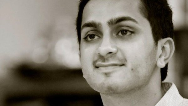 വീട്ടിൽ റെയ്ഡ് 