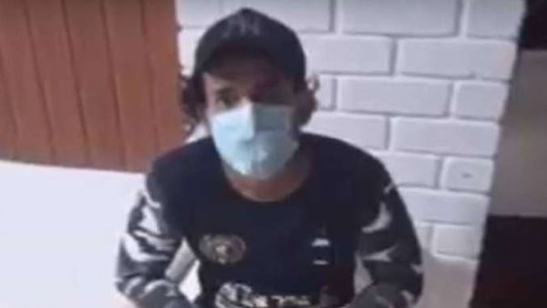 മിണ്ടുന്നില്ല