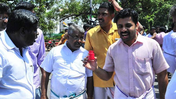 കെഎസ്‌യു മാര്‍ച്ചില്‍