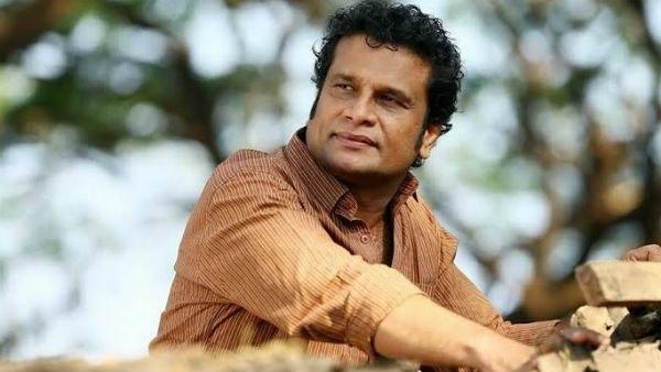 പരിഹസിച്ച് പേരടി