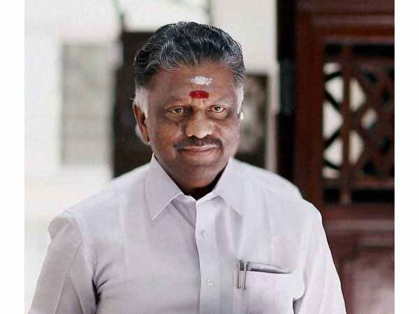ഗ്രൂപ്പ് യോഗത്തില്‍