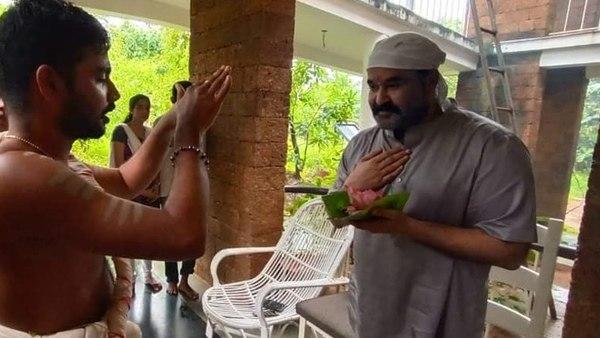 ഫോട്ടോ പുറത്ത് വിട്ടത് ഫോട്ടോ പുറത്ത് വിട്ടത്