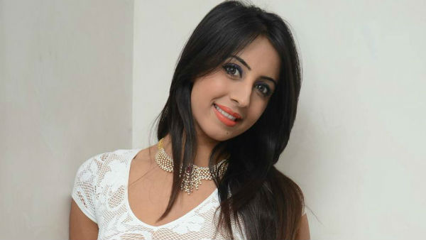 അരിച്ചുപെറുക്കി