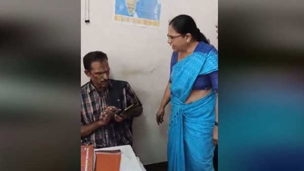 ലാപ് ടോപ്പും മൊബൈലും പിടിച്ചെടുത്തു ലാപ് ടോപ്പും മൊബൈലും പിടിച്ചെടുത്തു