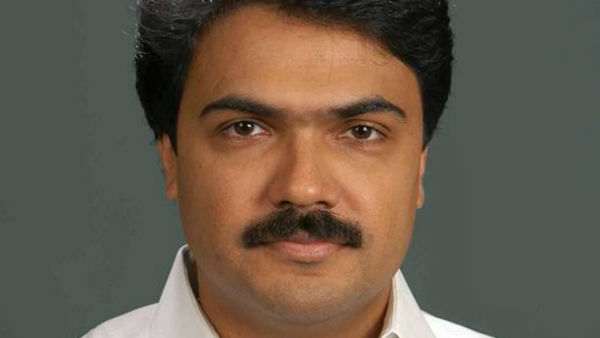 അധികാരത്തിൻ്റെ അപ്പ കഷ്ണങ്ങൾ