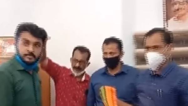  സോഷ്യല്‍ മീഡിയ