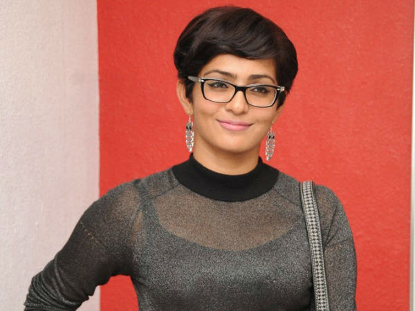 പാർവ്വതി അതിഥി വേഷത്തിൽ 