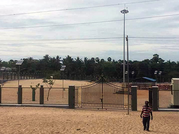 രണ്ടു പ്രതികള് രണ്ടു പ്രതികള്