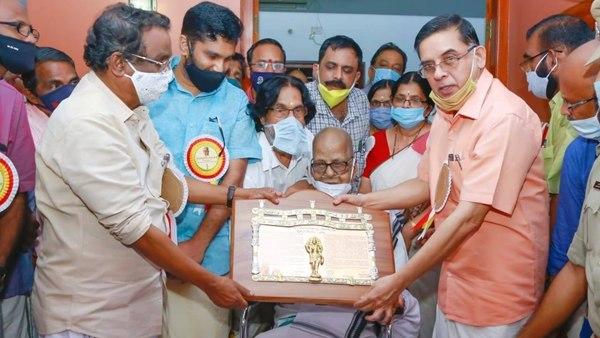 ഇരുപതാം നൂറ്റാണ്ടിന്റെ ഇതിഹാസം