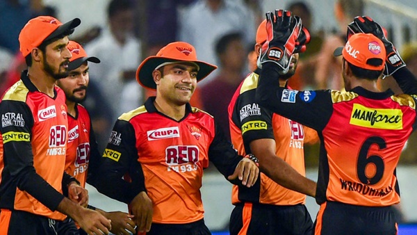 ഡേവിഡ് വാര്‍ണറുടെ സണ്‍റൈസേഴ്‌സ് 