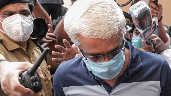 സ്വപ്‌ന പറയാത്തതും ശിവശങ്കര്‍ പറഞ്ഞതും