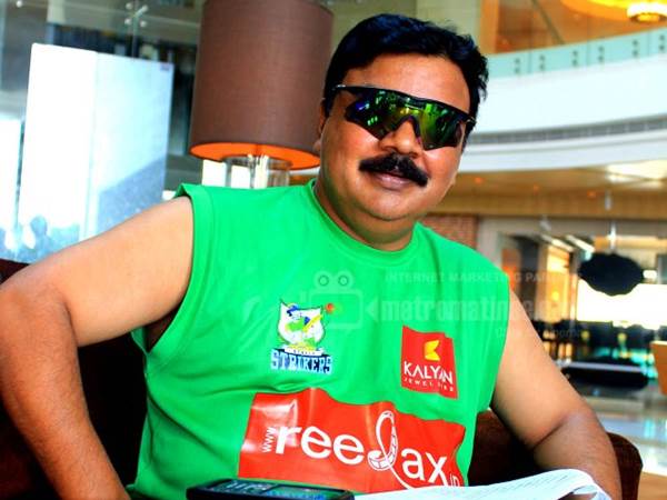 താനൊരു ക്രോണിക് ബാച്ചിലര്‍