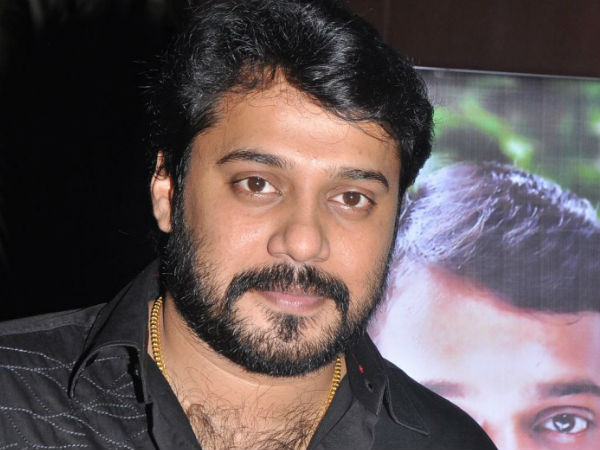 കൂടെ നില്ക്കുന്ന ആളാണ് കൂടെ നില്ക്കുന്ന ആളാണ്