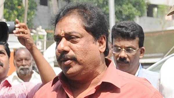 ചെന്നിത്തലയും ഭാര്യയും