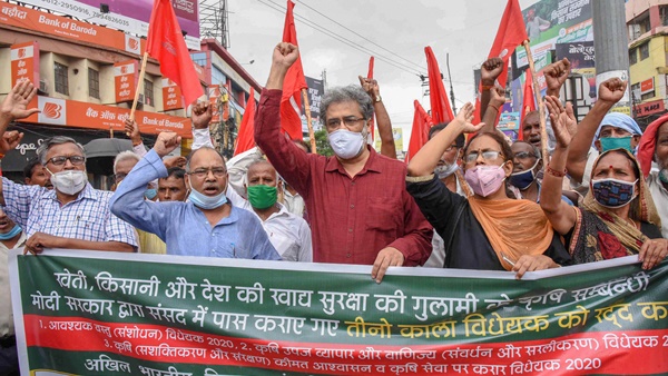 മൂന്നില്‍ നിന്നുള്ള കുതിപ്പ്