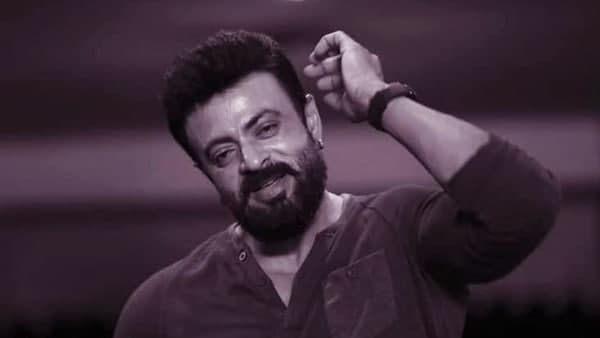 കോടാലിപ്പറമ്പന്‍