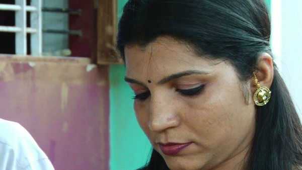 അമേഠിയില്‍ സ്വീകരിച്ചു, വയനാട്ടില്‍ തള്ളി