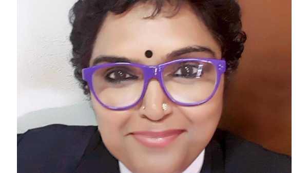 റബ്ബര് സ്റ്റാമ്പ് ജഡ്ജി റബ്ബര് സ്റ്റാമ്പ് ജഡ്ജി