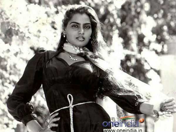 കാണാൻ പോയി