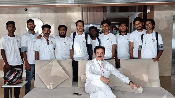 ഇതെല്ലാം നമുക്ക് മാത്രം പോരല്ലോ