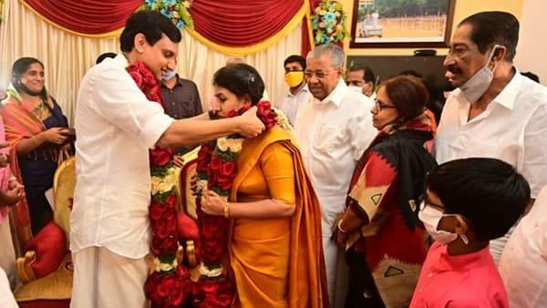  ട്രോളുകൾ