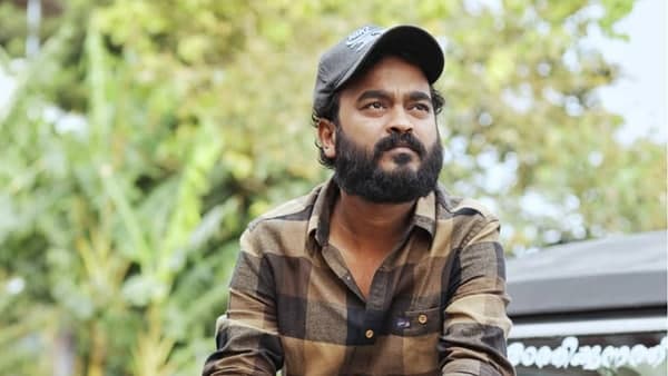 സിനിമയില്‍ നോക്കാം