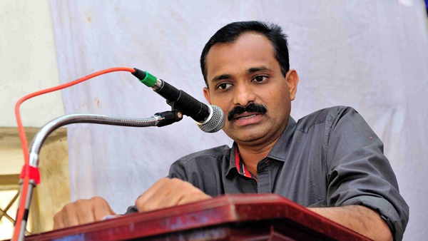 വിവി രാജേഷും ഗോപാലകൃഷ്ണനും