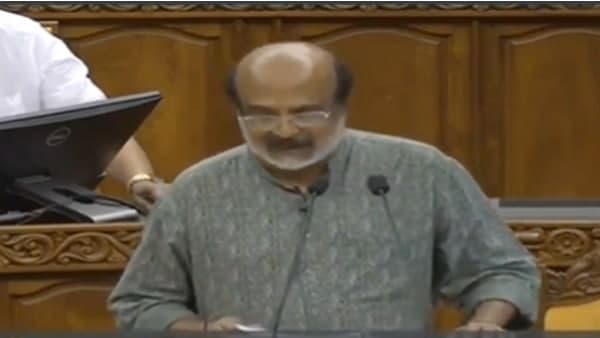 സംസ്ഥാനത്തെ മുടിക്കുകയാണ്