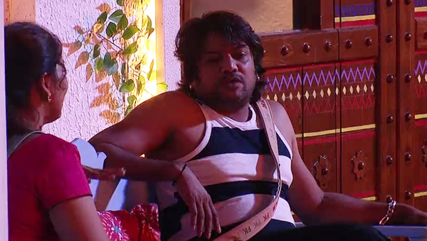 പിന്‍താങ്ങി ഫിറോസും
