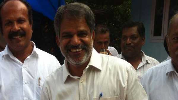 വര്‍ഗ്ഗീയവാദികളാക്കുന്നു