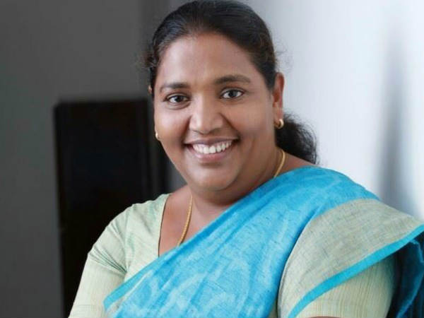 മുല്ലക്കര രത്നാകരനും ഇഎസ് ബിജി മോളും